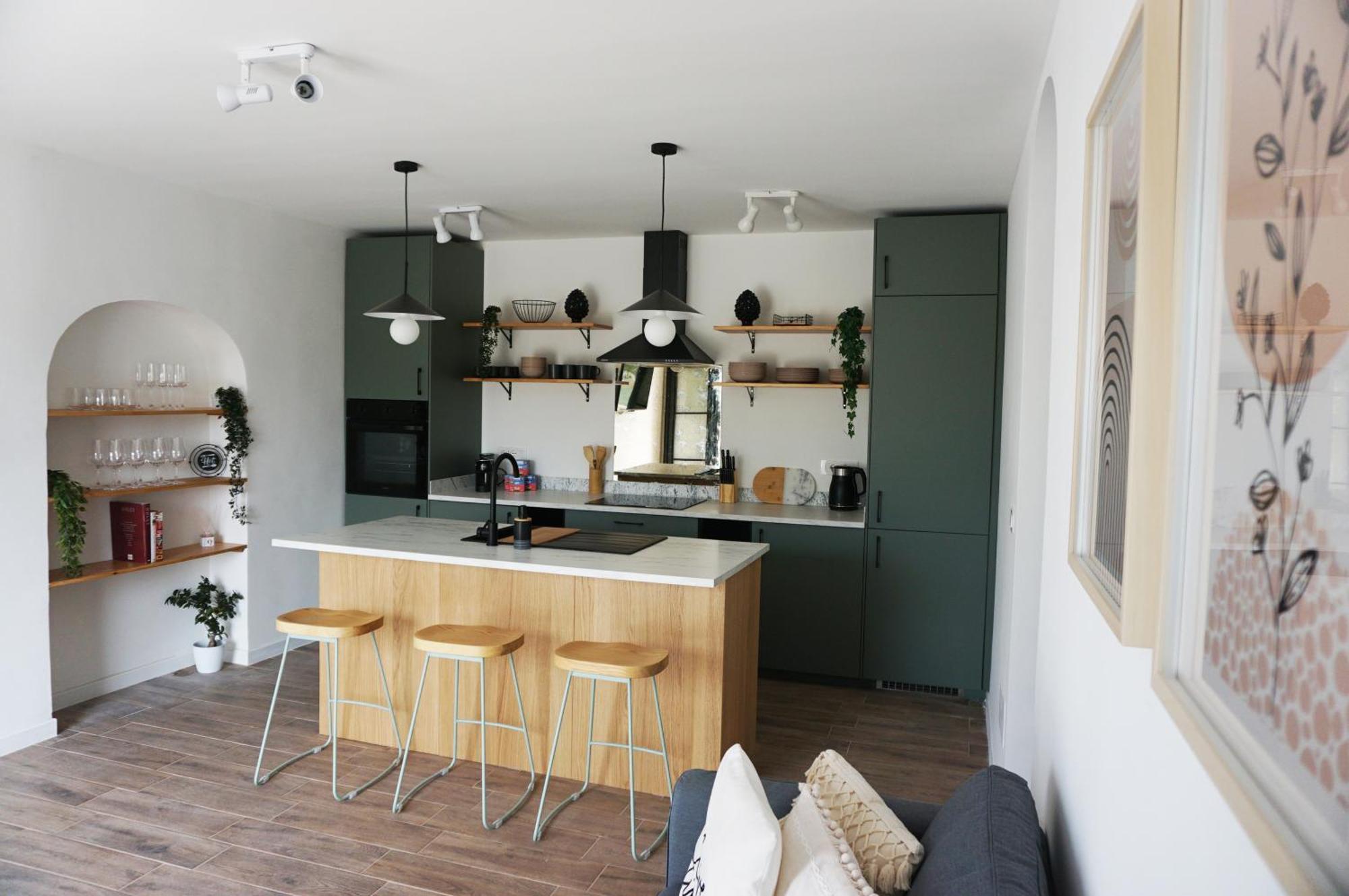 Club Tropicana Boutique Apartment